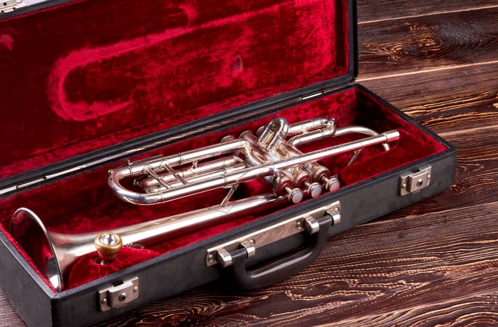If you are packing brass instruments, remember to remove the mouthpiece and pack it separately.